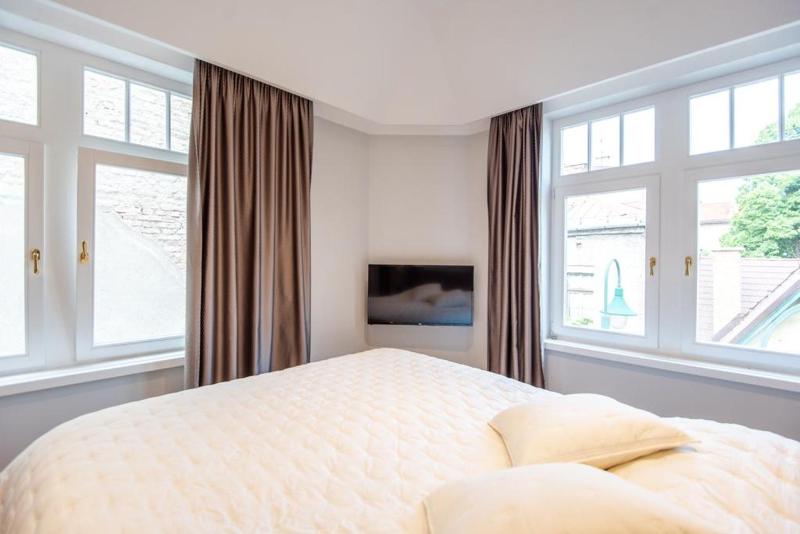 Engadin Suite in Heart of City - image 9