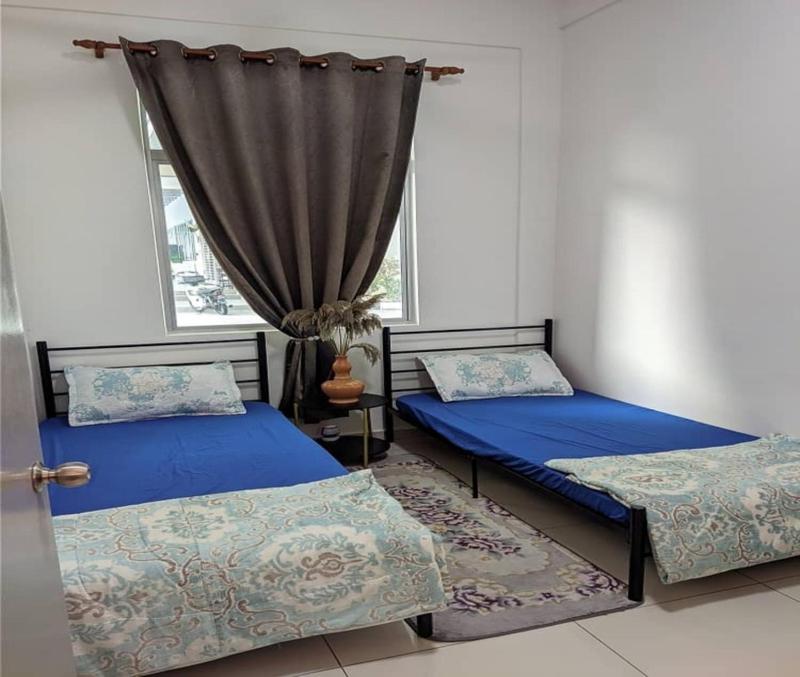 IZZ Meru Homestay Ipoh (Groundfloor/Pool View) - image 13