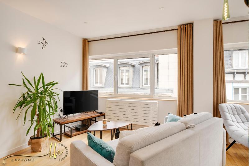 Chaleureux lumineux et confortable F2 rénové en plein coeur de Nancy - image 29