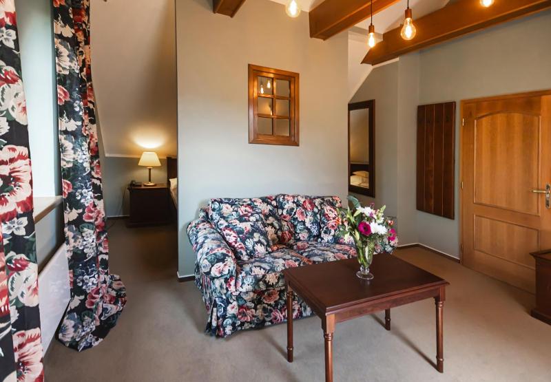 Quadruple Room with Garden View image 4