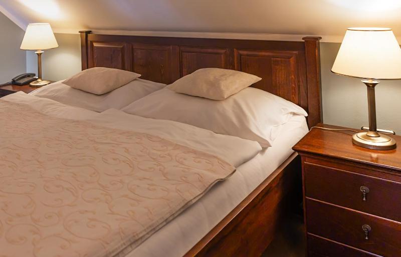 Quadruple Room with Garden View image 3