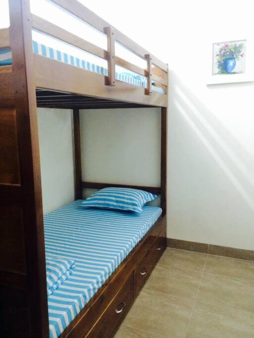 Angel's City Center Apartment - image 5