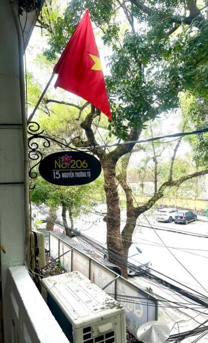 Angel's City Center Apartment - image 2