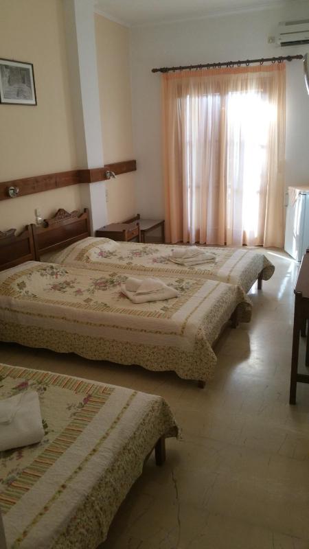 Triple Room image 2
