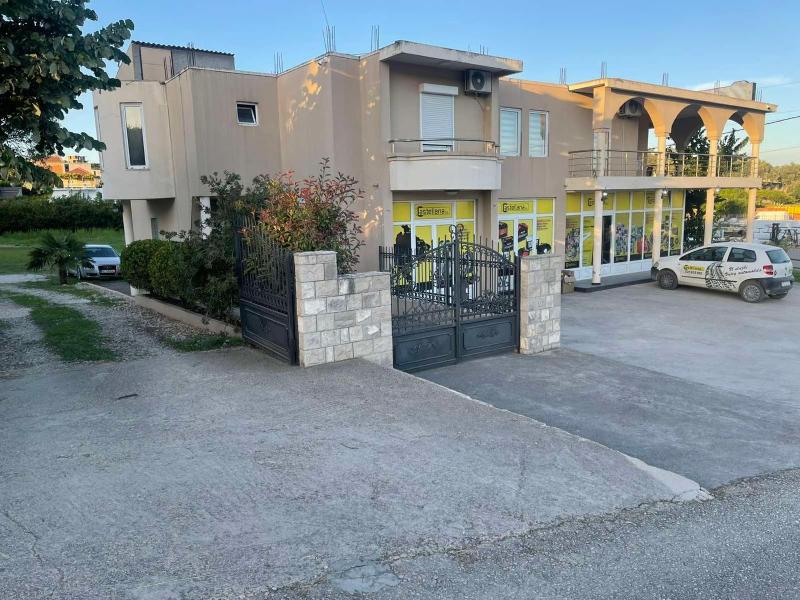 Kodra Apartments - image 1