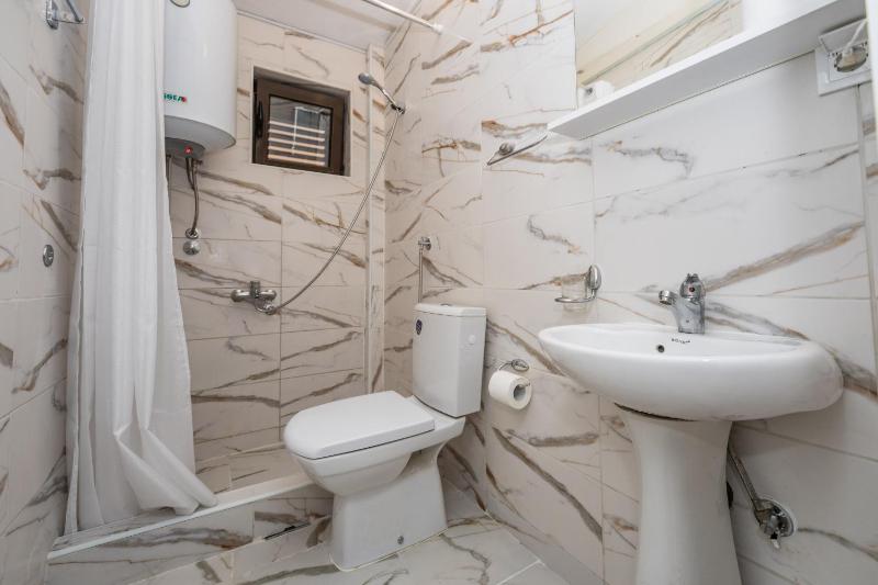 Two-Bedroom Apartment with Sea View image 3