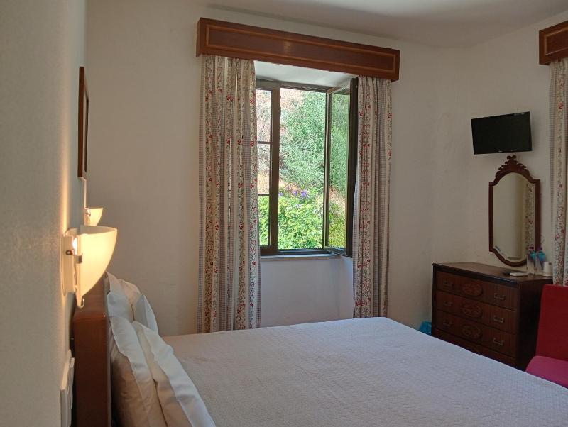 Standard Double Room image 1