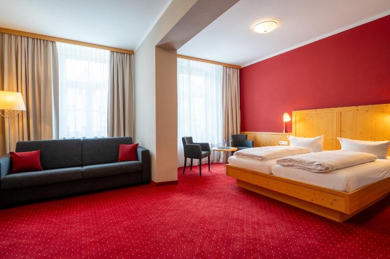 Triple Room image 3