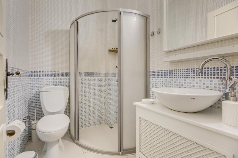 Standard Double or Twin Room image 2