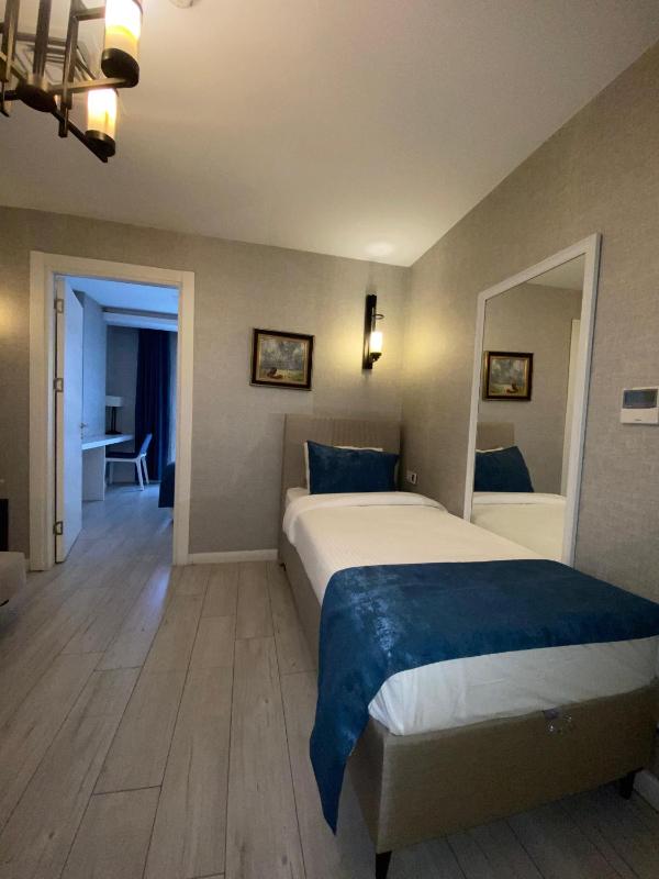 Comfort Quadruple Room image 4