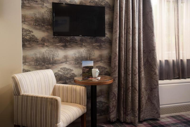 Accessible Double or Twin Room image 4