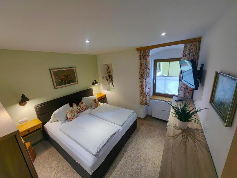 Superior Two-Bedroom Apartment with Balcony image 2