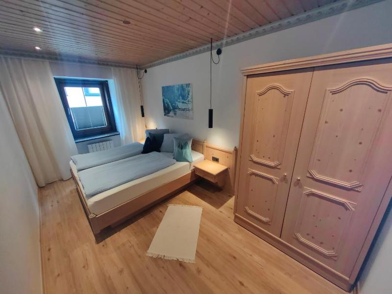 Comfort Two-Bedroom Apartment with Balcony image 3