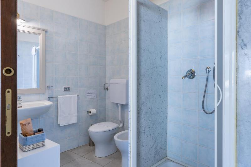 Junior Suite with Balcony image 4