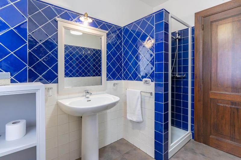 One-Bedroom Suite with Balcony image 2