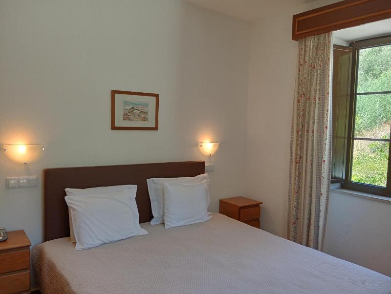 Standard Double Room image 4