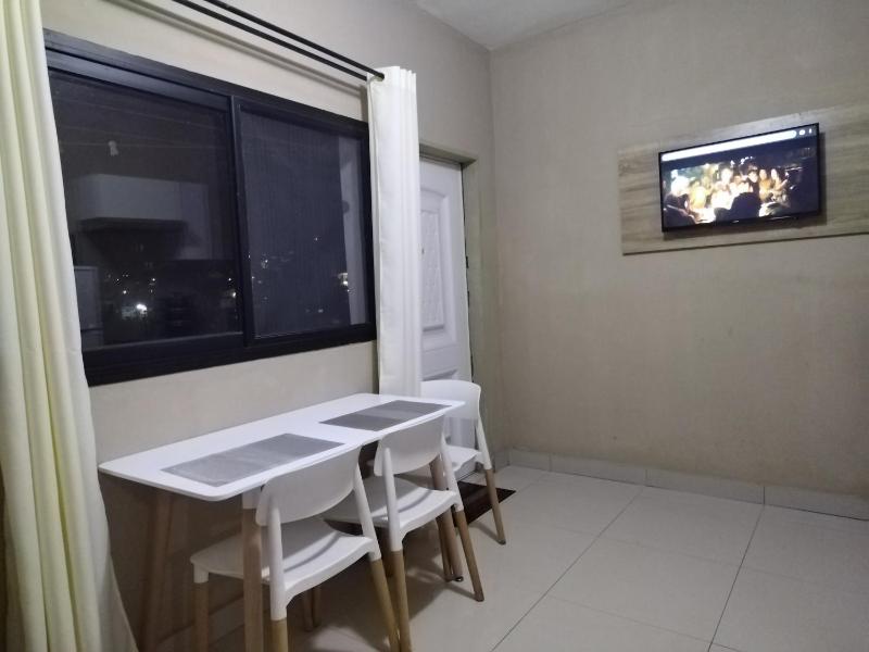 Milestone City Business Apartment - Secure Area - Fast WiFi Long Stay - image 2