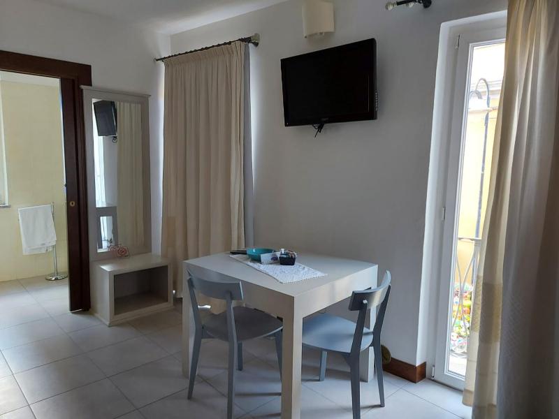 Double Room image 2