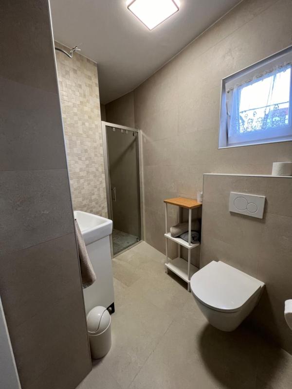 Apartment with Balcony and Sea View image 3