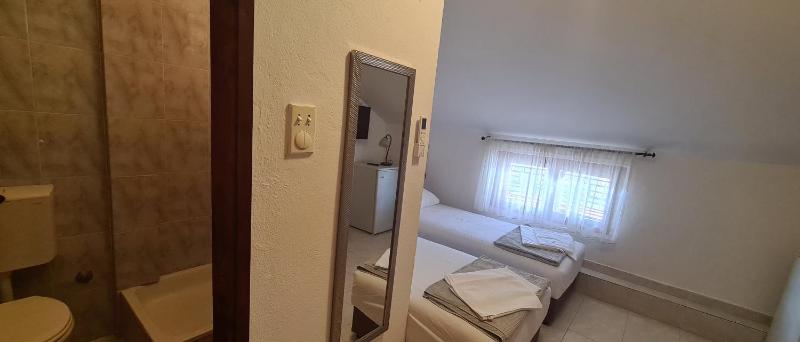 Guest House Andrea - image 5