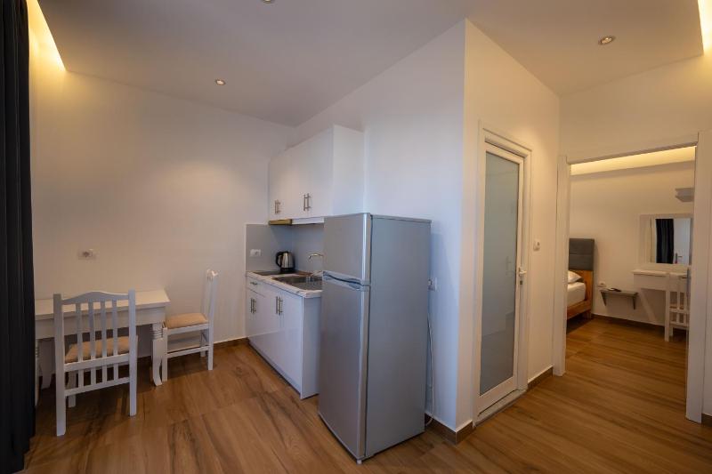 Deluxe Villa image 1