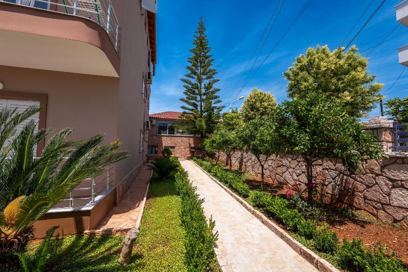 Deluxe Villa image 2