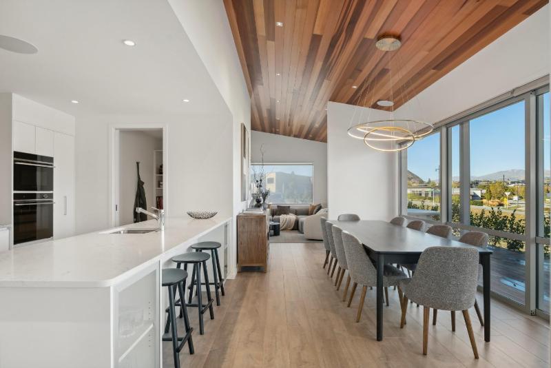 Clearview Vista - Wanaka Holiday Home - image 8