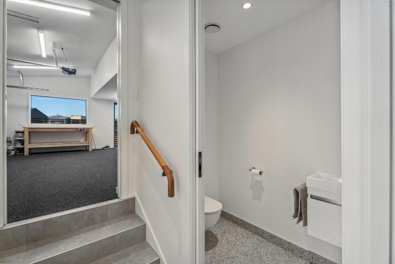 Clearview Vista - Wanaka Holiday Home - image 11