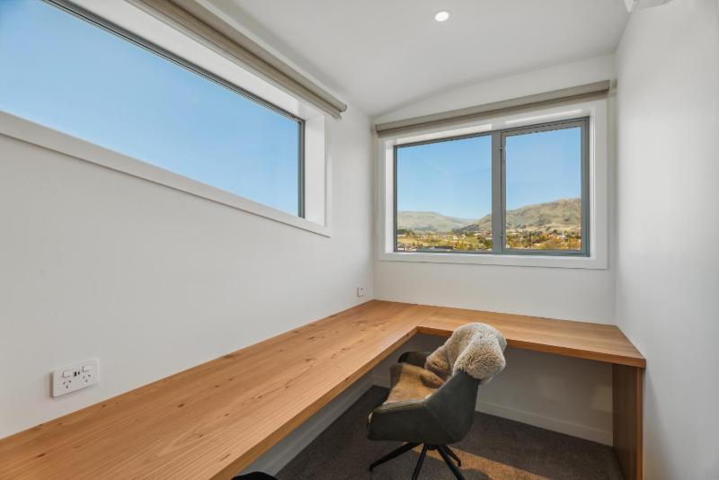 Clearview Vista - Wanaka Holiday Home - image 48