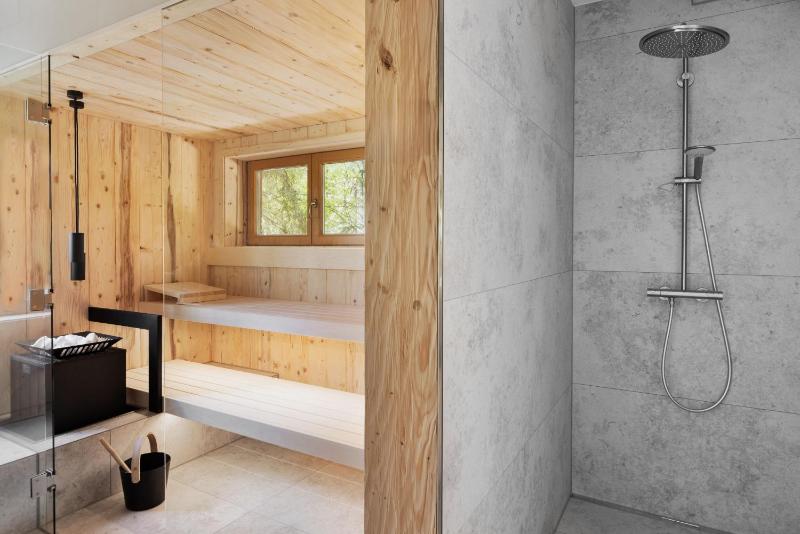 Exclusive Three-Bedroom Chalet with Terrace A image 4