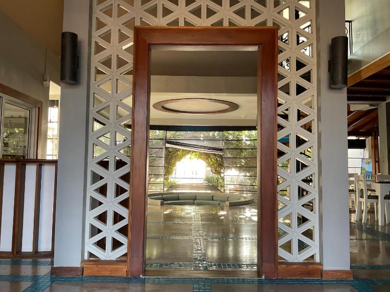 Luxury Penthouse Beachfront Nilaveli - image 45