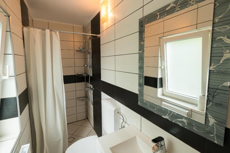Deluxe Double Room with Balcony image 4