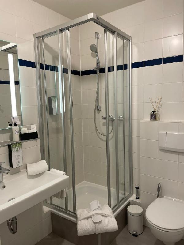 Superior King Room image 1