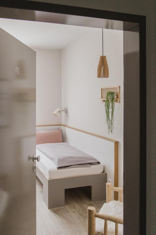 Single Room image 1