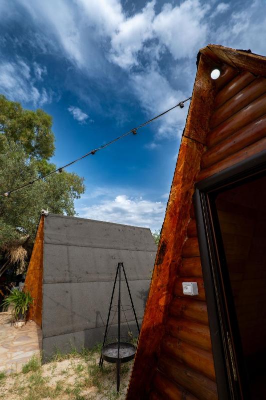 Garden Villa Lake Side & Glamping - image 14