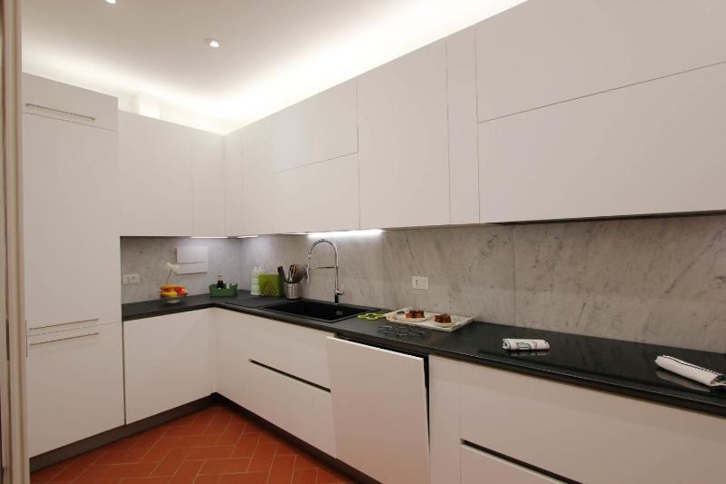 Marsili Luxury Suite - image 11