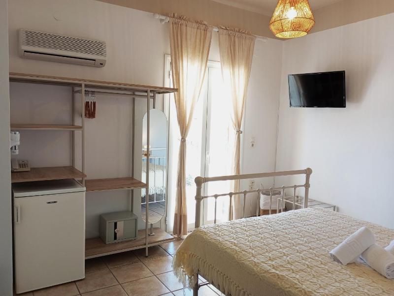 Room with Sea View image 3