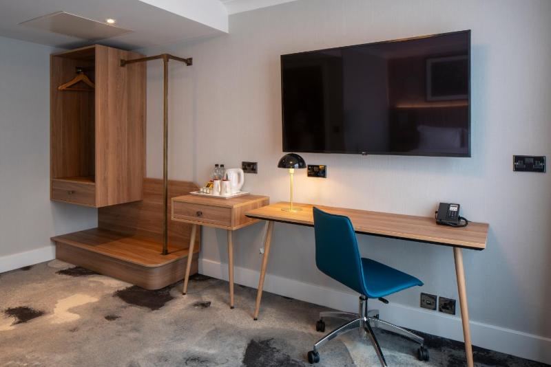 Standard Double Room - Non-Smoking image 4