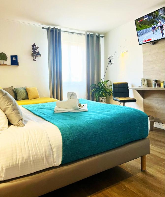Triple Room image 4