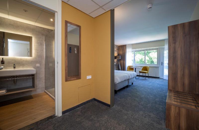 Spacious Comfort Double Room image 4