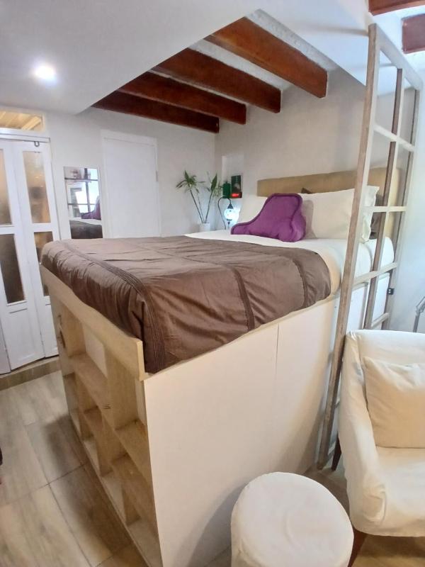 Central cozy & self-contained petfriendly apartments in the heart of Miraflores - image 12