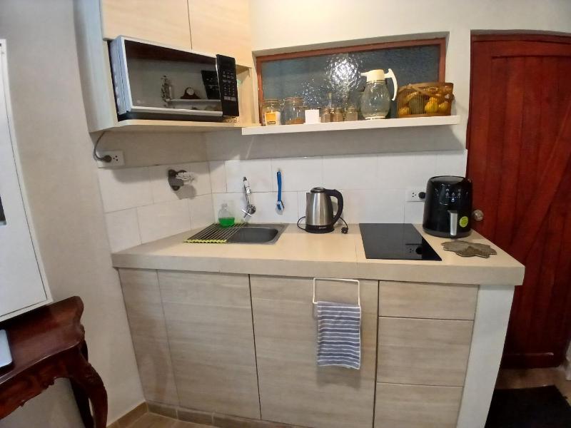 Central cozy & self-contained petfriendly apartments in the heart of Miraflores - image 2