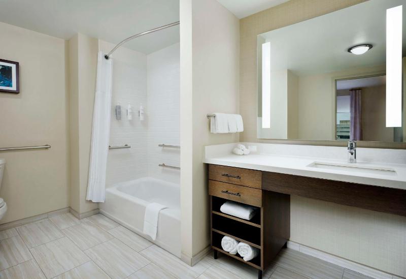 King Studio Suite - Mobility Access/Non-Smoking image 2