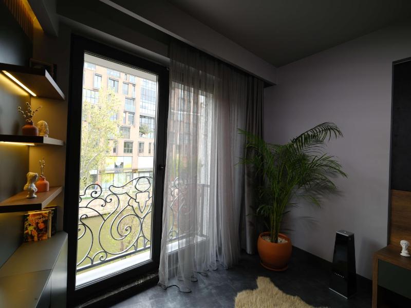 Deluxe Family Suite image 4