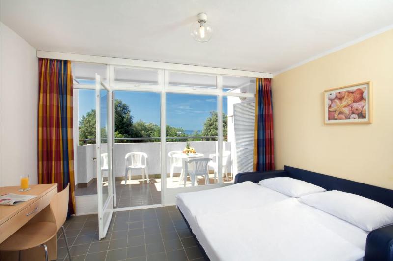 Apartment for 2+2 Seaside image 1