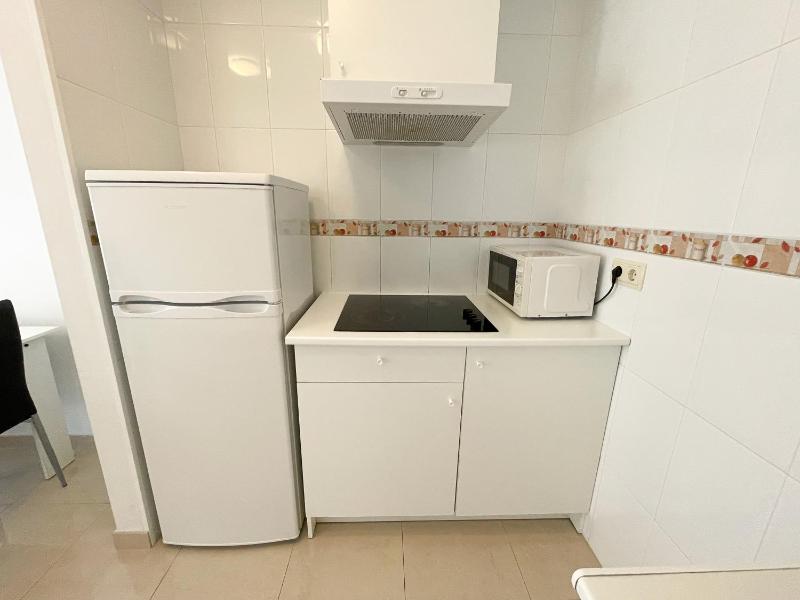 One-Bedroom Apartment image 3