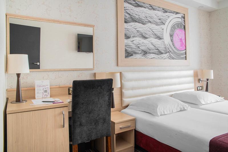 Premium Studio image 4