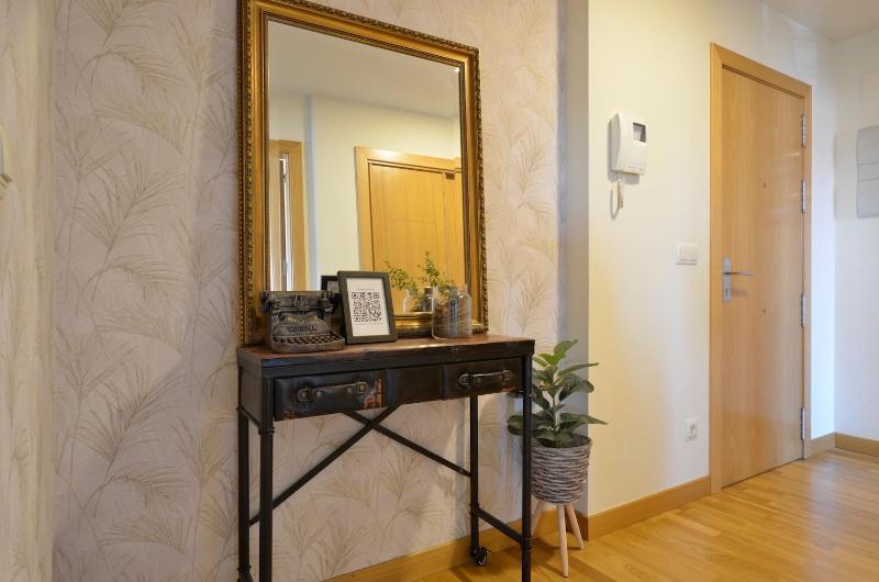 Three-Bedroom Apartment with Sea View image 2