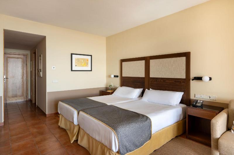 Standard Double Room image 1