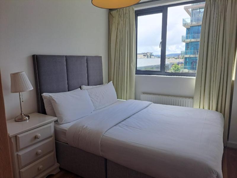 Two-Bedroom Apartment image 4